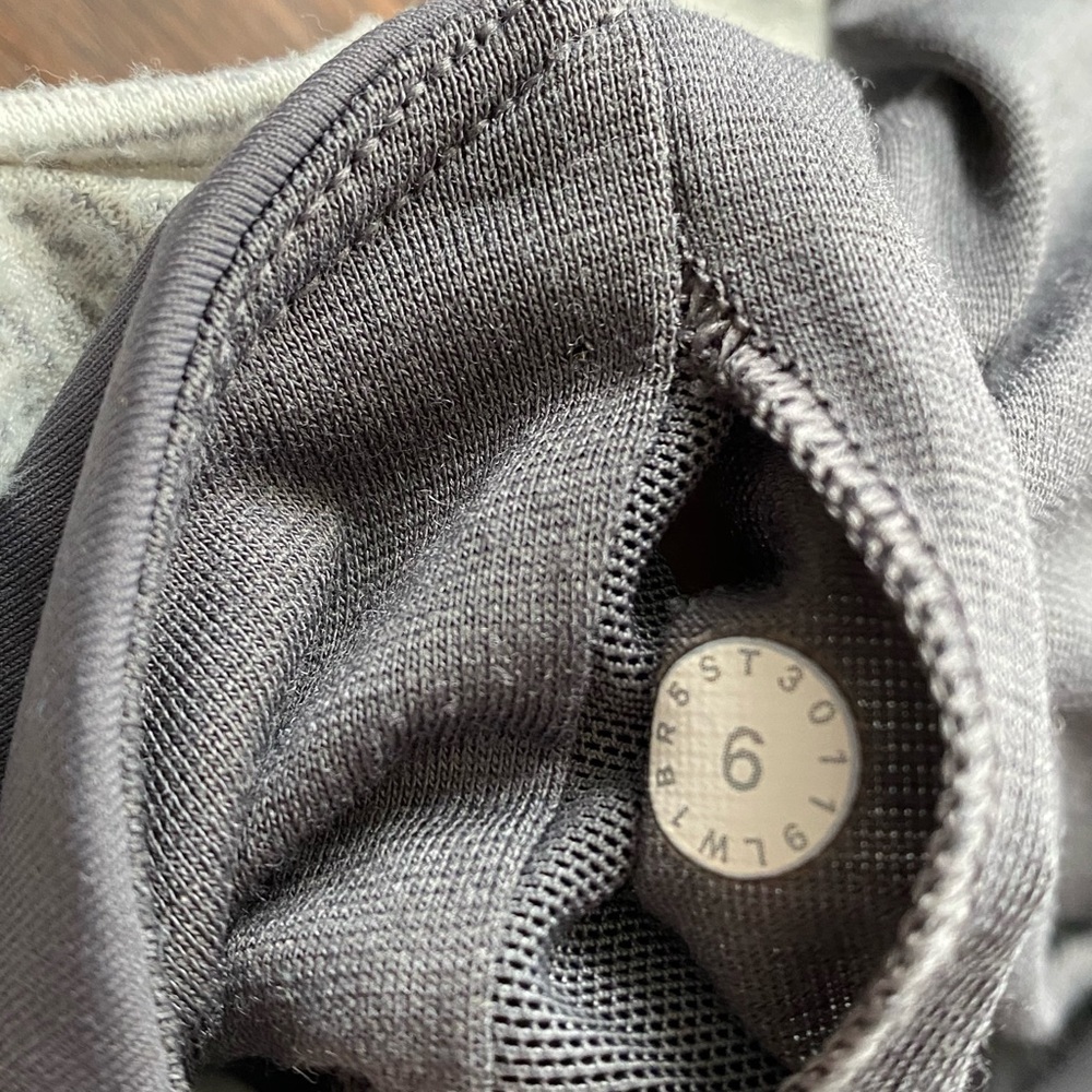 Lululemon Slay The Studio 2-In-1 Tank Tiger Space Dye Hail White Titanium Size 6 - Picture 6 of 7